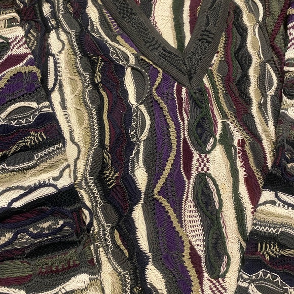 1980’s Vintage (V-Neck) Coogi Sweater - Picture 3 of 5